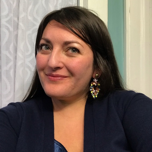 Meet your Posher, Renee - Picture 1 of 1